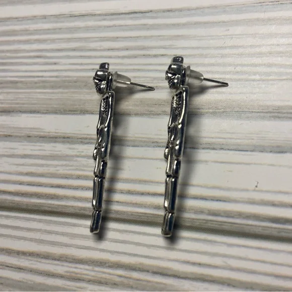 Skeleton earrings - Picture 3 of 3